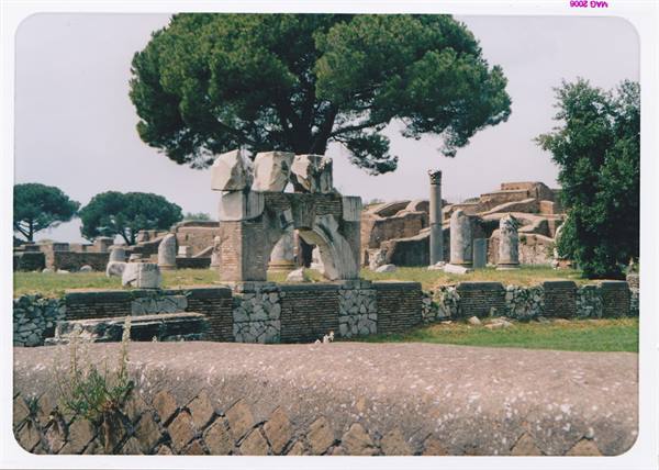 OSTIA EXCAVATIONS : Partial view