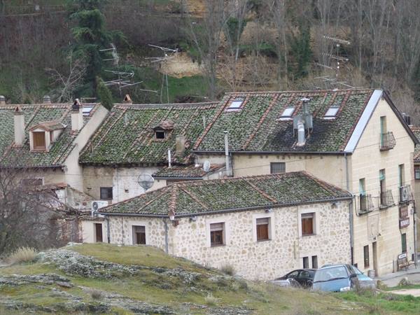 SEGOVIA - Old little houses