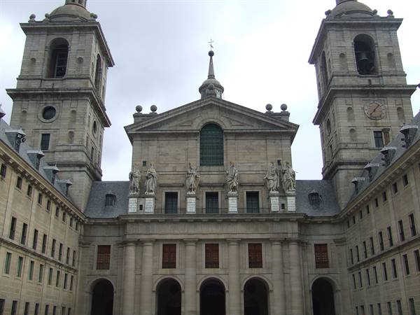 EL ESCORIAL 