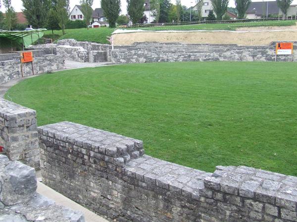 BRUGG - Vindonissa : Roman amphitheatre