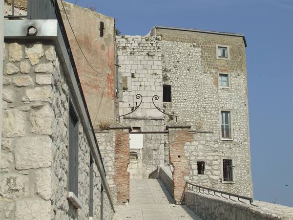 MONTESARCHIO - Castle