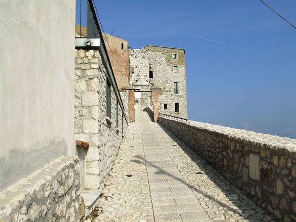 MONTESARCHIO