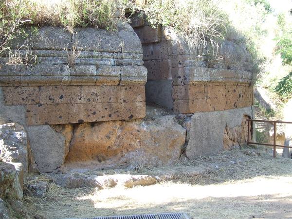 CERVETERI - Etruscan Necropolis