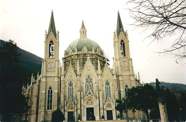 MOLISE - Gothic Cathedral