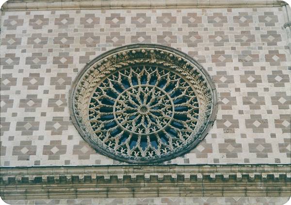 L'AQUILA - Rose window of the Basilica of St. Mary of Collemaggio
