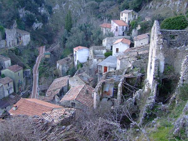 COLLIANO 