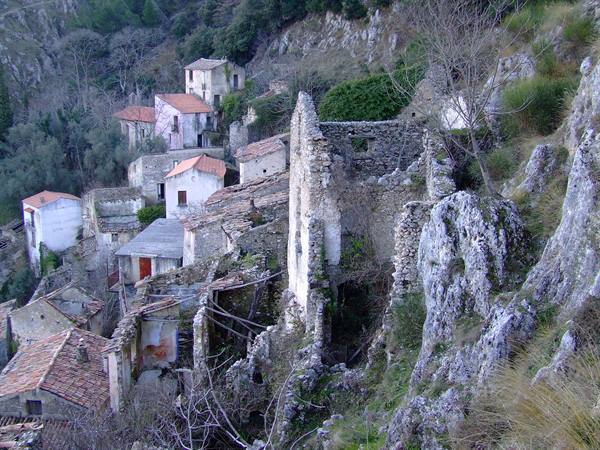 COLLIANO 