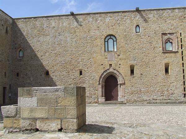 LAGOPESOLE - Frederick's Castle