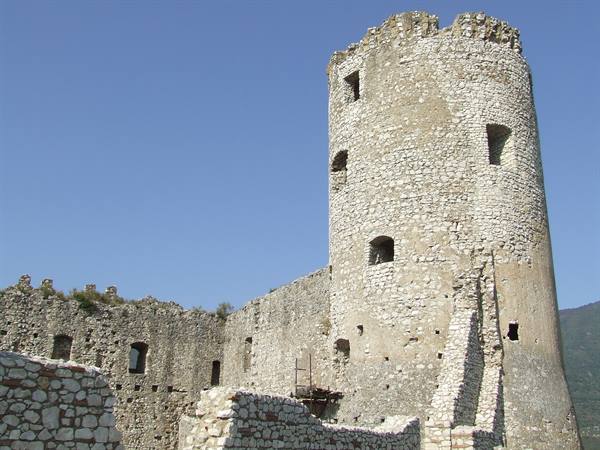 AVELLA - Norman Castle
