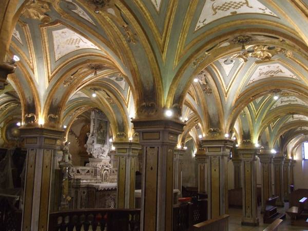 BARI - Crypt of the Cathedral