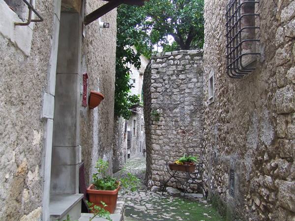 SERMONETA - Old Town