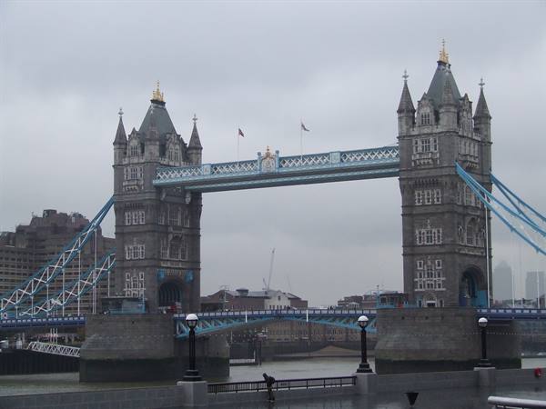 LONDON - Tower Bridge