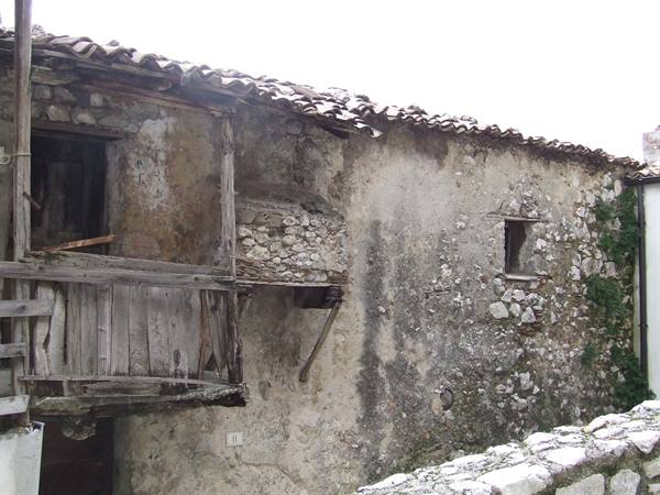 CASTELVETERE SUL CALORE - Historic Center