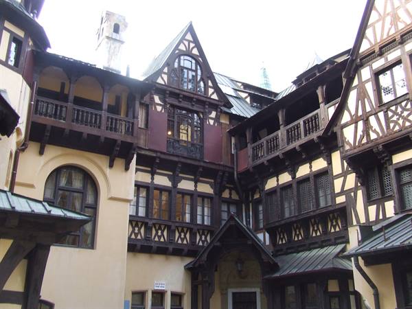 SINAIA - Pelisor Castle