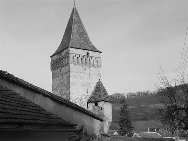 MOSNA - Fortified church