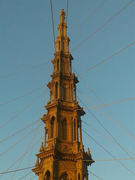 FONTANAROSA - Straw obelisk