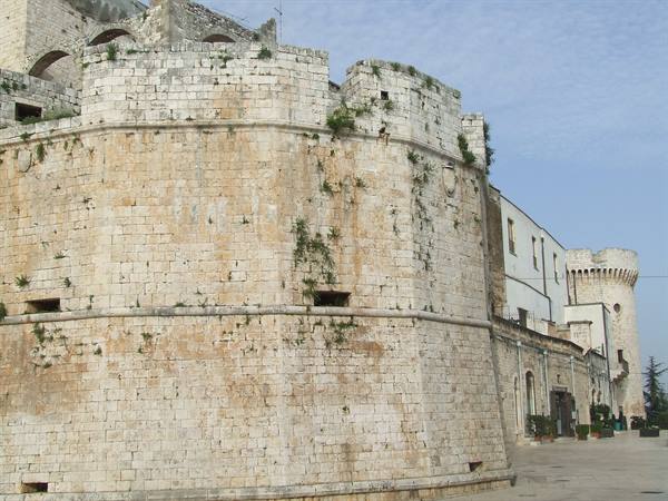 CONVERSANO - Castle