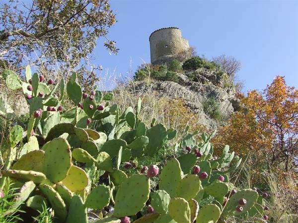 ROCCASCALEGNA - Medieval fortress