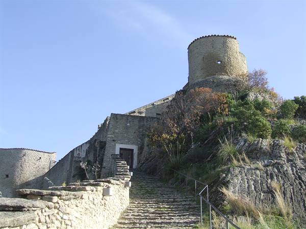 ROCCASCALEGNA - Medieval fortress
