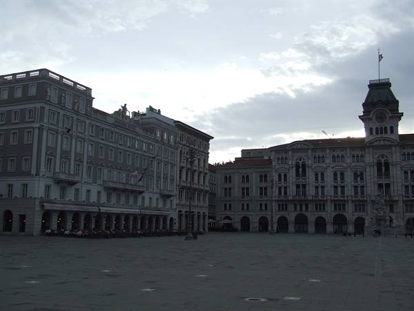 TRIESTE - Piazza dell'Unità d'Italia