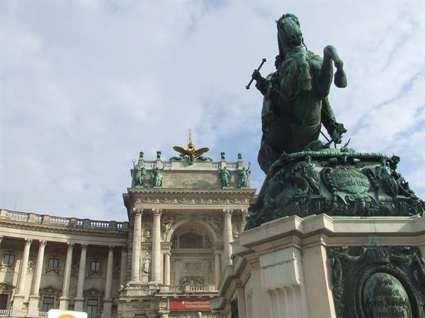VIENNA - Hofburg