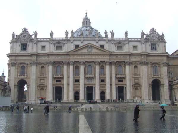 Basilica of S. Peter: façade