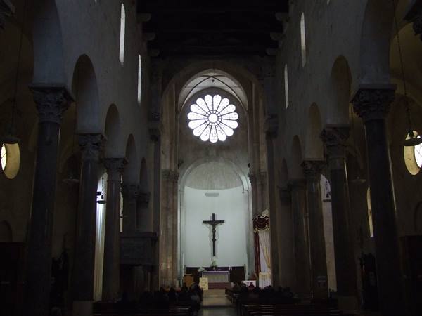 TROIA - Interior of the Cathedral