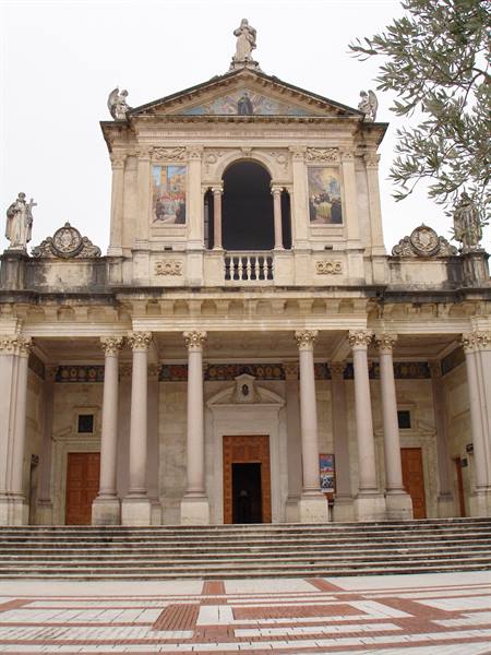 S. Gabriele Colledara - Cathedral