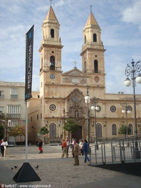 cadiz plaza s.antonio
