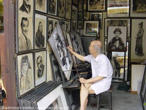 Studio of a street painter north of Hanoi