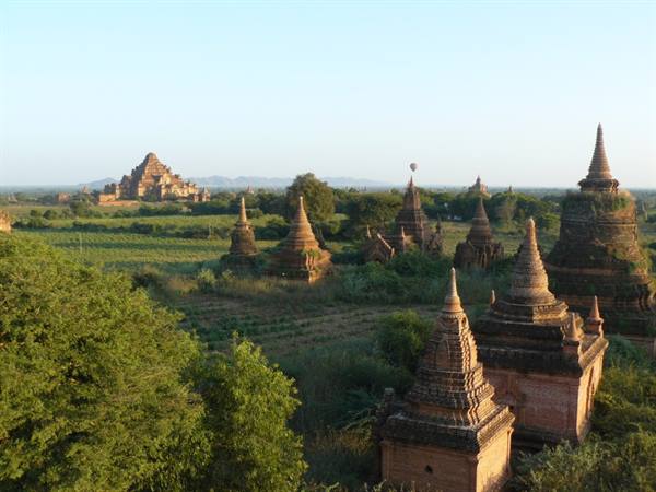 sunset in Bagan