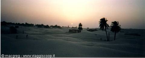 Douz, sunset in the desert