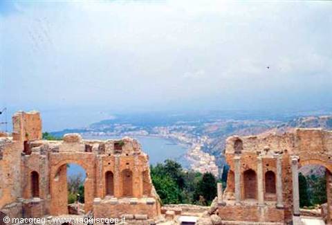 Taormina, the theatre