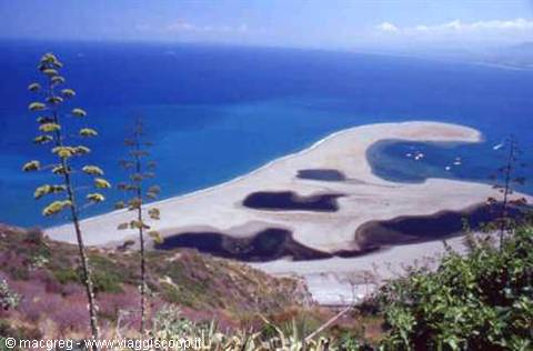 The little lakes of Tindari
