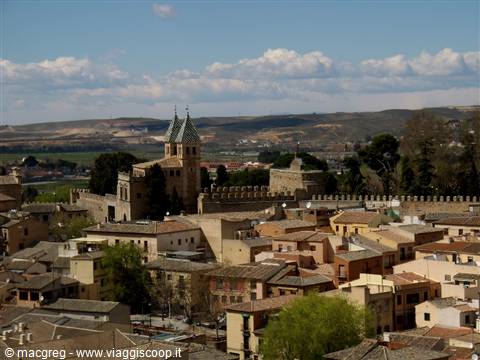 Toledo, Puerta de la Bisagra