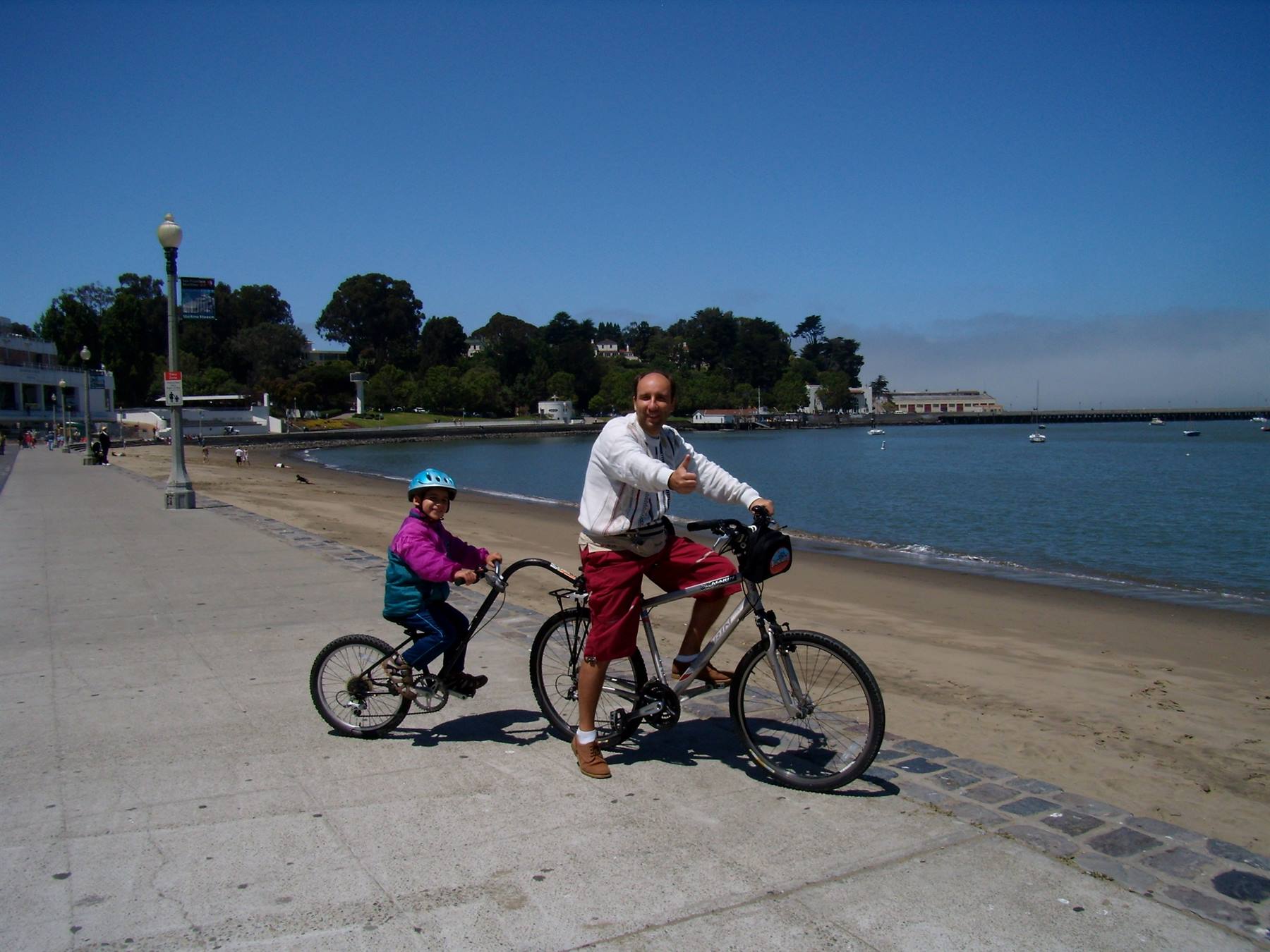 By bike towards Sausalito