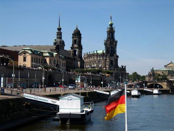 Trip on the Elbe
