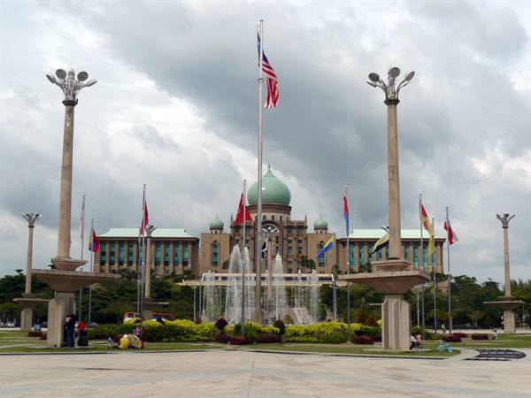 Fountains and flags on Perdana Square before Perdana Putra building, Putrajaya