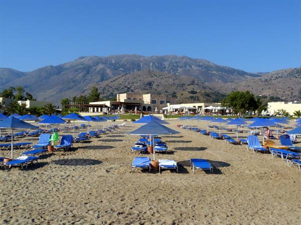 Pilot Beach Resort beach