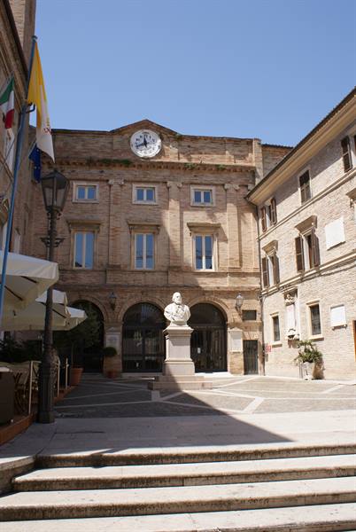loreto the theatre