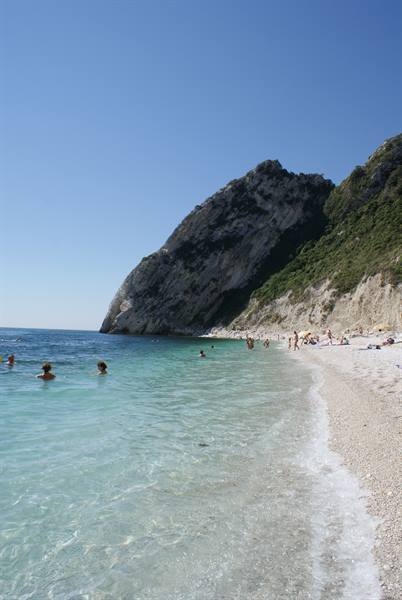 two sisters beach