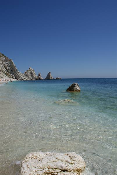 two sisters beach