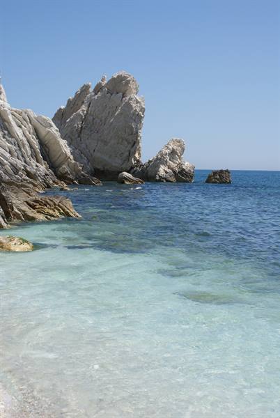 two sisters beach