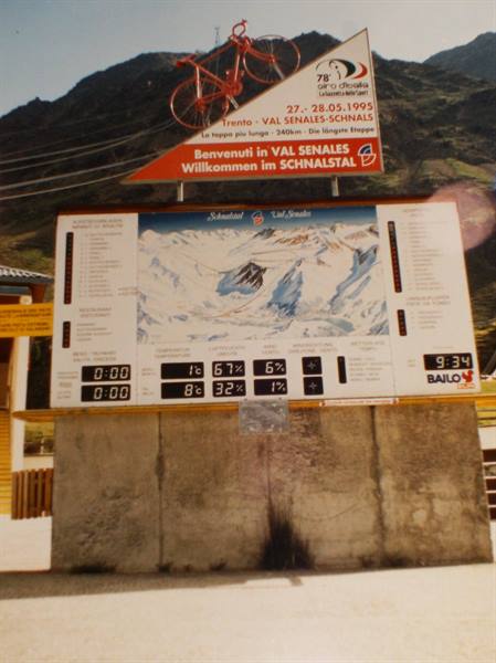 Ski trail map board with red bicycle, Giro d'Italia at Schnalstal