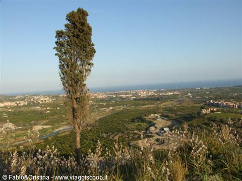 Calatabiano - A look towards the sea