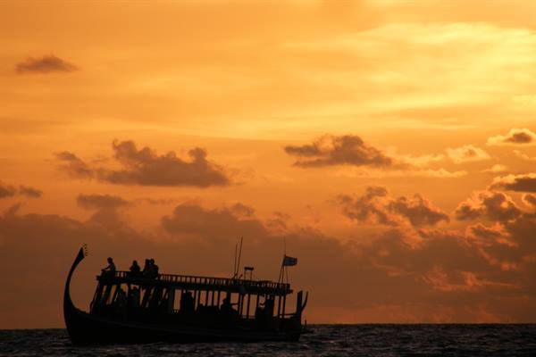 Olhuveli - Sunset at Sunset Beach 