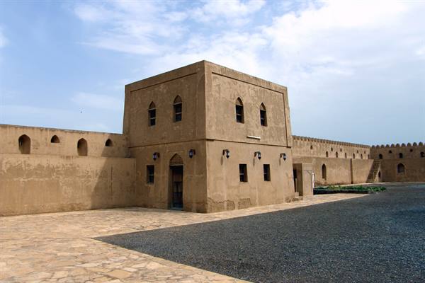 Jabrin Castle