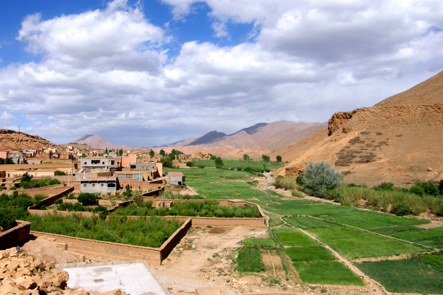 Todra Gorge - Tamtattouchte