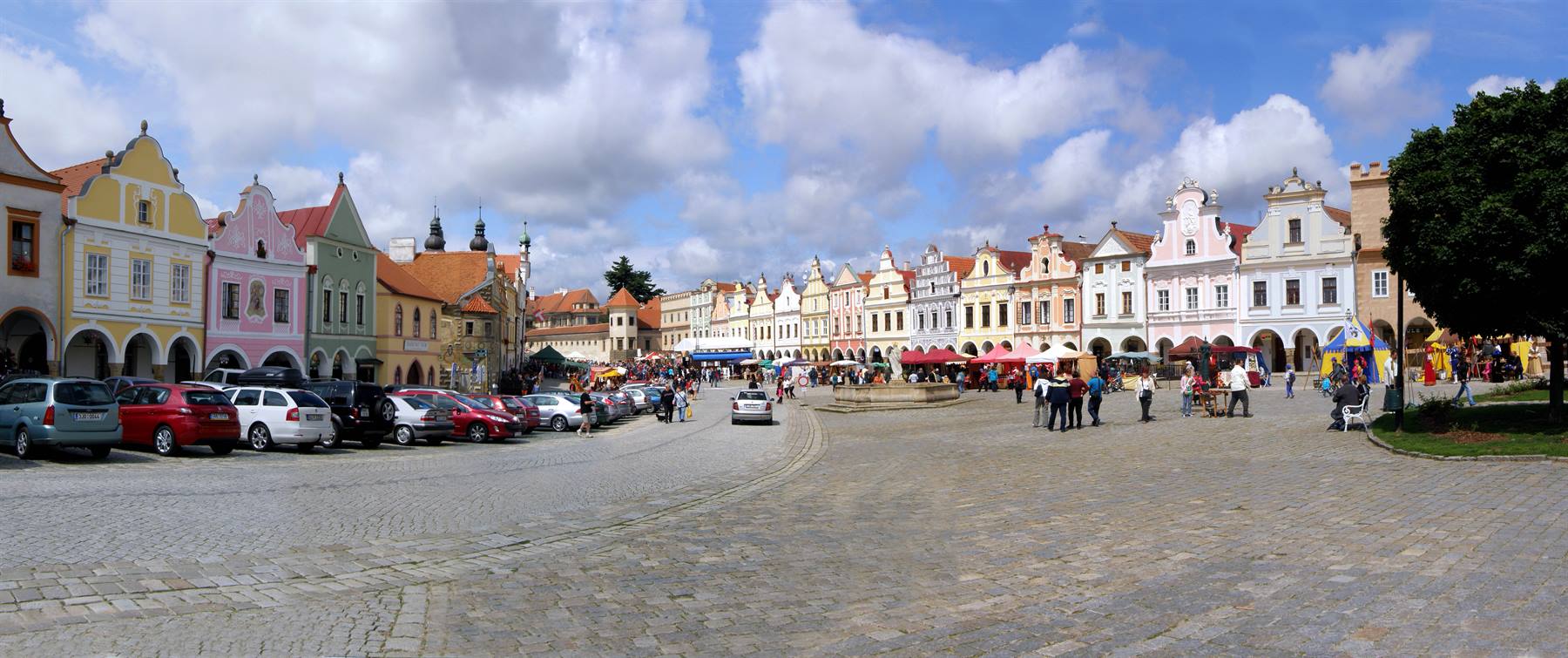 Telc: Námesti Zachariáse z Hradce