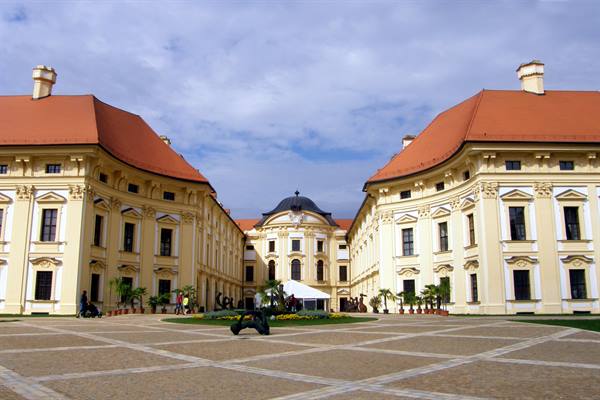 Slavkov Castle 